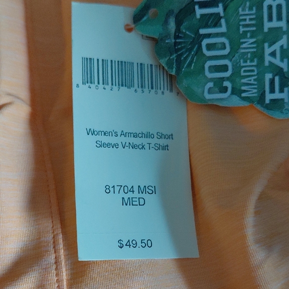 Duluth Trading Co Women's Peach/Orange Short Sleeve Tee - Picture 4 of 5